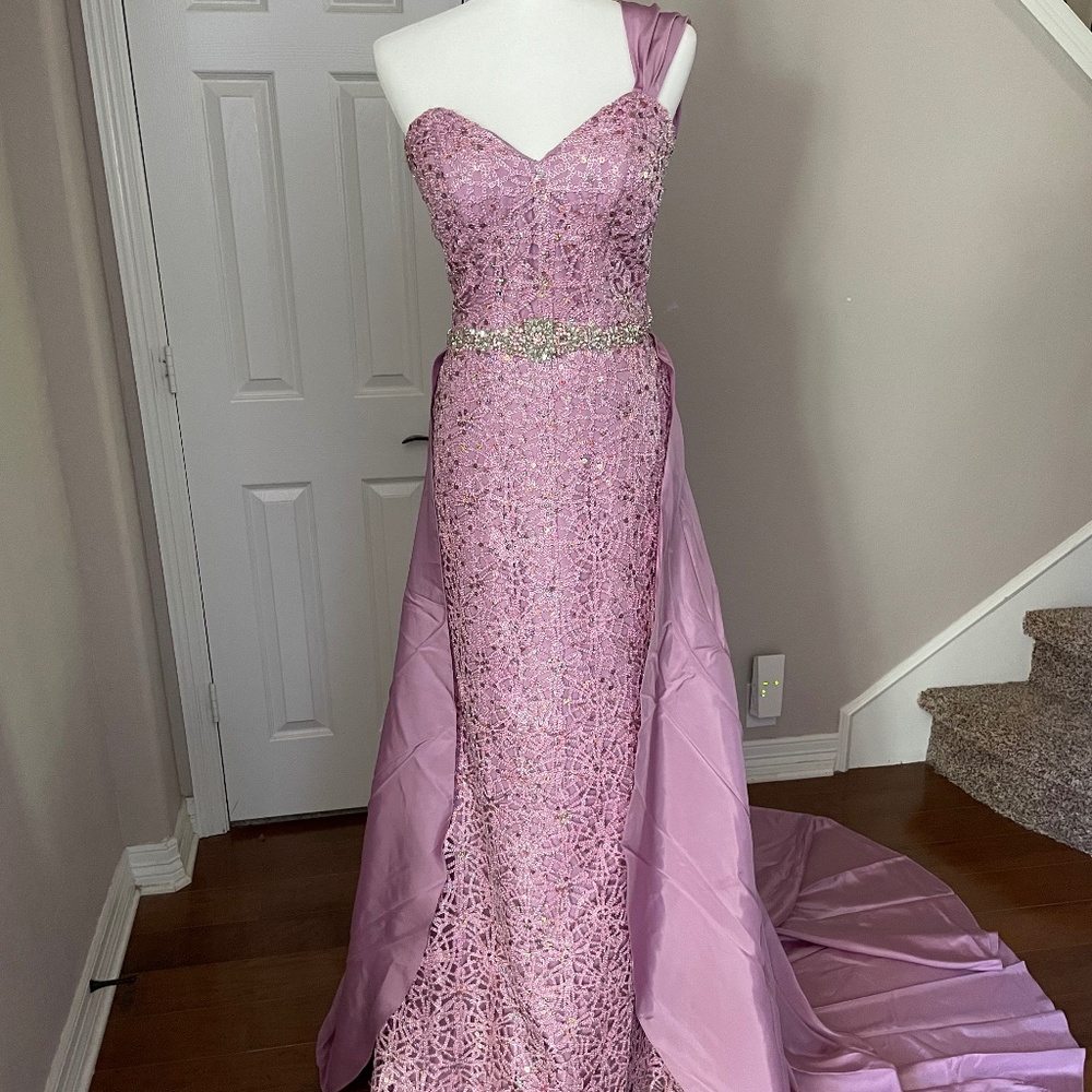 Fernando Wong Custom Couture Size 6 Orchid